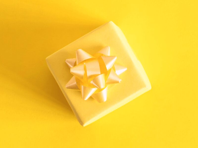 Поздравляем с наступающим праздником!